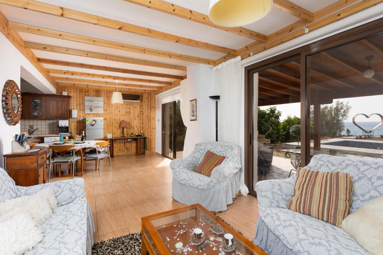 Villa Beach Heaven Pomos Exterior photo