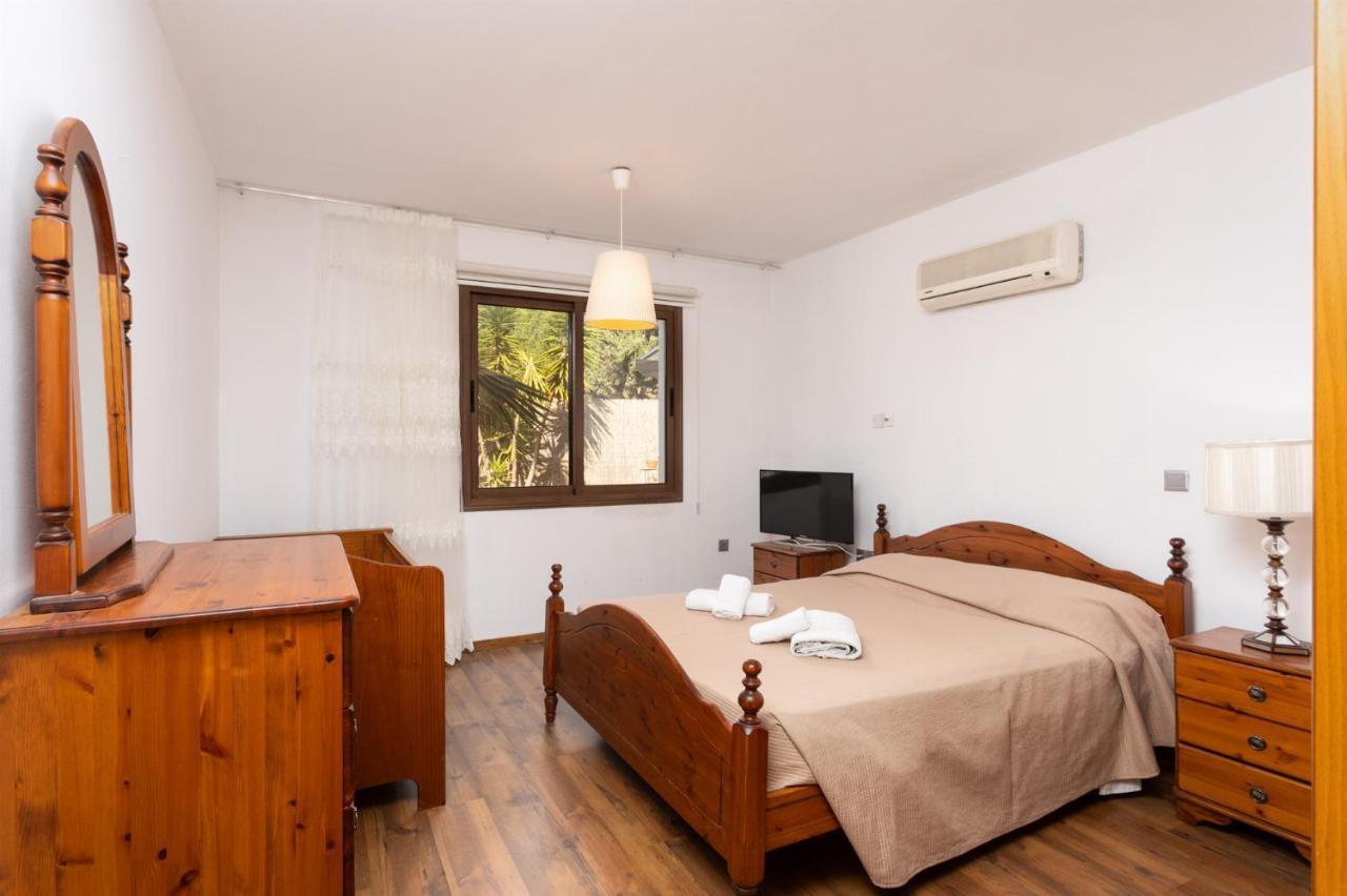 Villa Beach Heaven Pomos Exterior photo
