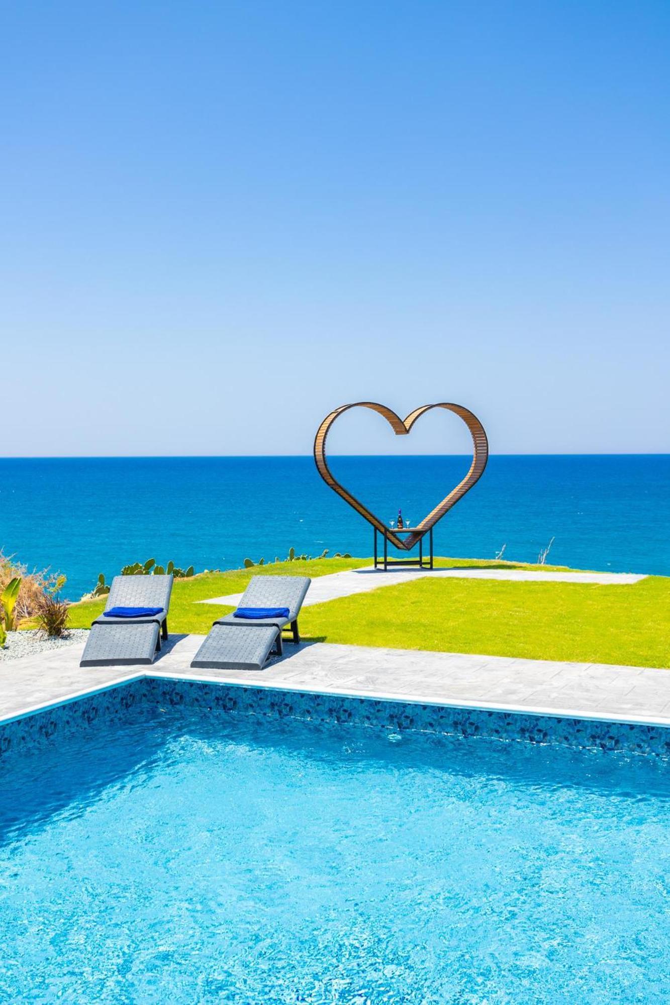 Villa Beach Heaven Pomos Exterior photo